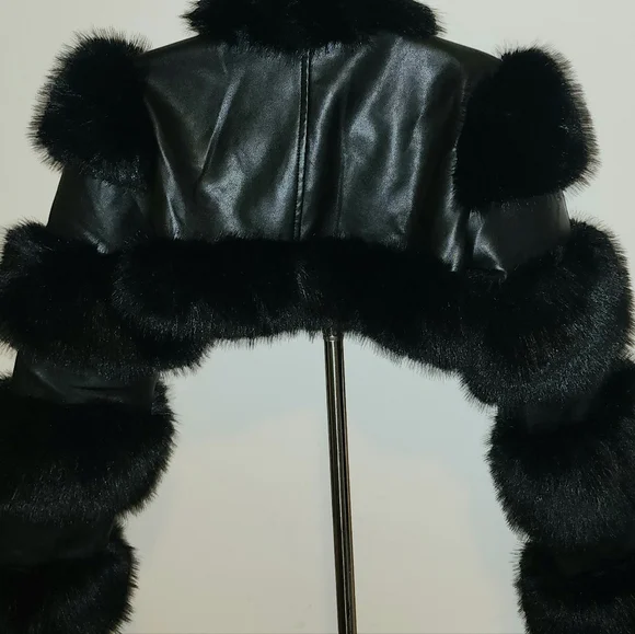 LOVERGIRL ULTRA CROP FUR TRIM MOTO - L - Picture 2 of 3